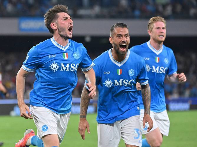 清晨那不勒斯备战意大利杯，外线爆发细节曝光，态度坚定，临场指挥获称赞(赛博朋克2077永不消逝被秒)-爱游戏