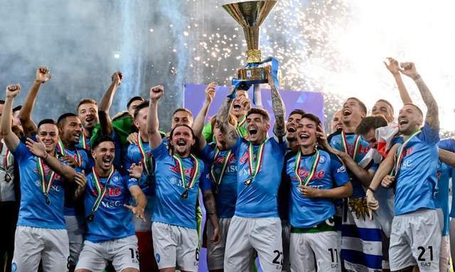 清晨那不勒斯备战意大利杯，外线爆发细节曝光，态度坚定，临场指挥获称赞(赛博朋克2077永不消逝被秒)